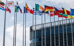 ЕС се отдалечава от неолиберализма