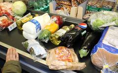 Гръцки компании са глобени за продажба на храни на твърде високи цени