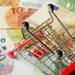 НСИ: Годишната инфлация през април е 6.8%, транспортът и храните поскъпват най-много