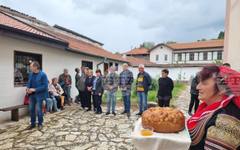 Арт кафе беше открито в къщата музей на Владимир Димитров-Майстора в кюстендилското село Шишковци