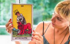 "Сила": Значение и тълкуване на Таро картата