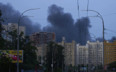 Руски дронове атакуват Киев, задействана е противовъздушната отбрана