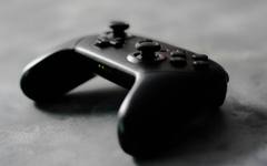 Steam Controller вече се продава в eBay за над 300 долара