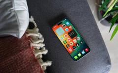 Тази леща превръща вашия поостарял iPhone в достоен съперник на апарати за хиляди долари