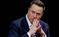 SpaceX обвързва възнаграждението на Мъск с целта за колонизация на Марс