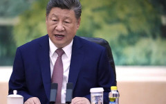 Китай признава тревога: икономиката буксува, енергийните рискове растат