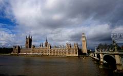 Лондон извика иранския посланик след призив на посолството към иранците във Великобритания да участват в защитата на родината