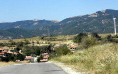 Деца на 4 и 5 години се изгубиха в землището на с. Ощава – полицията ги откри за около час