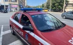 Психично болен вилня в центъра на Велико Търново тази нощ, прибраха го в болница