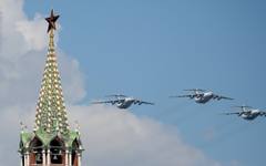 Дроновете все повече притесняват Кремъл и Путин заговори за примирие в Деня на победата