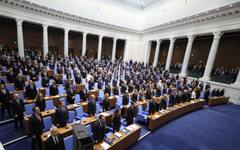 Какви ще бъдат заплатите на новите във властта