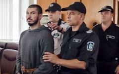 Студентът, убил полицейската съпруга в Първомай, поиска свобода заради депресия