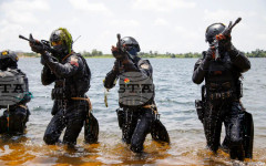 Неизвестни лица застреляха трима цивилни, ескортирани от конвой на ганайската армия; 7 от нападателите са убити