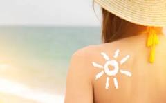 Слънцезащитните кремове увреждат кораловите рифове и замърсяват океаните