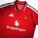 Манчестър Юнайтед представи новия си екип