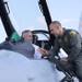 Премиерът Гюров се качи на изтребител F-16