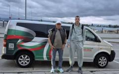 От Федерацията ни по лека атлетика се похвалиха с нов бус