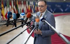 Белга: Съветът на Европа прие "политическа декларация относно миграцията" след писмо от белгийския премиер