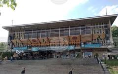 Актьорски пърформанс превръща великотърновския театър в жив музей на сценичното изкуство