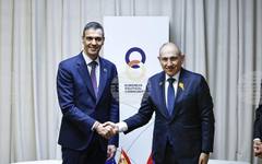 АРМЕНПРЕС: Премиерите на Армения и Испания обсъдиха на срещата на Европейската политическа общност развитието на двустранните отношения