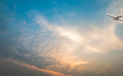 Авиоиндустрията отчита силна 2025 г., но хоризонтът за тази година е помрачен