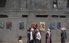 Изкуство сред разрушения: В Газа опитват сами да върнат нормалността