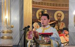 Църквата ни напомня, че има два вида слепота – физическа и духовна, каза отец Иван в плевенския храм "Света Параскева"