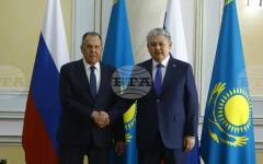 КАЗИНФОРМ: Руският външен министър Сергей Лавров пристигна в Астана на официално посещение