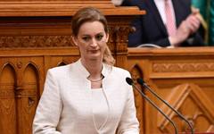 Агнеш Форщхофер върна знамето на ЕС в Будапеща с първото си решение като председател