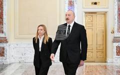 АЗЕРТАДЖ: Джорджа Мелони пристигна на официално посещение в Азербайджан