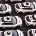 Десетки автономни автомобили на компанията Waymo се задръстиха в задънена улица