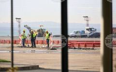 Откриват обновената писта на летището в Бургас