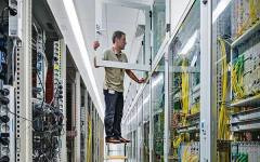 Дойче Телеком сваля разходите за енергия с процесори от AMD