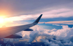 Нискотарифни авиокомпании намаляват полети заради поскъпването на горивото