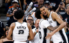 Уембаняма и компания прекрачиха към следващия кръг на плейофите