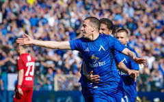 В Алжир възхитени от основен халф на Левски, готвят му повиквателна