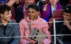 Ламин Ямал се похвали с чанта за поне 25 000 евро