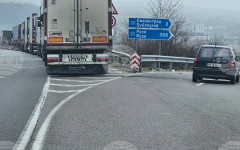 Трафикът на ГКПП "Капитан Андреево" и "Лесово" е изключително интензивен на изход за товарни автомобили, съобщават от "Гранична полиция"